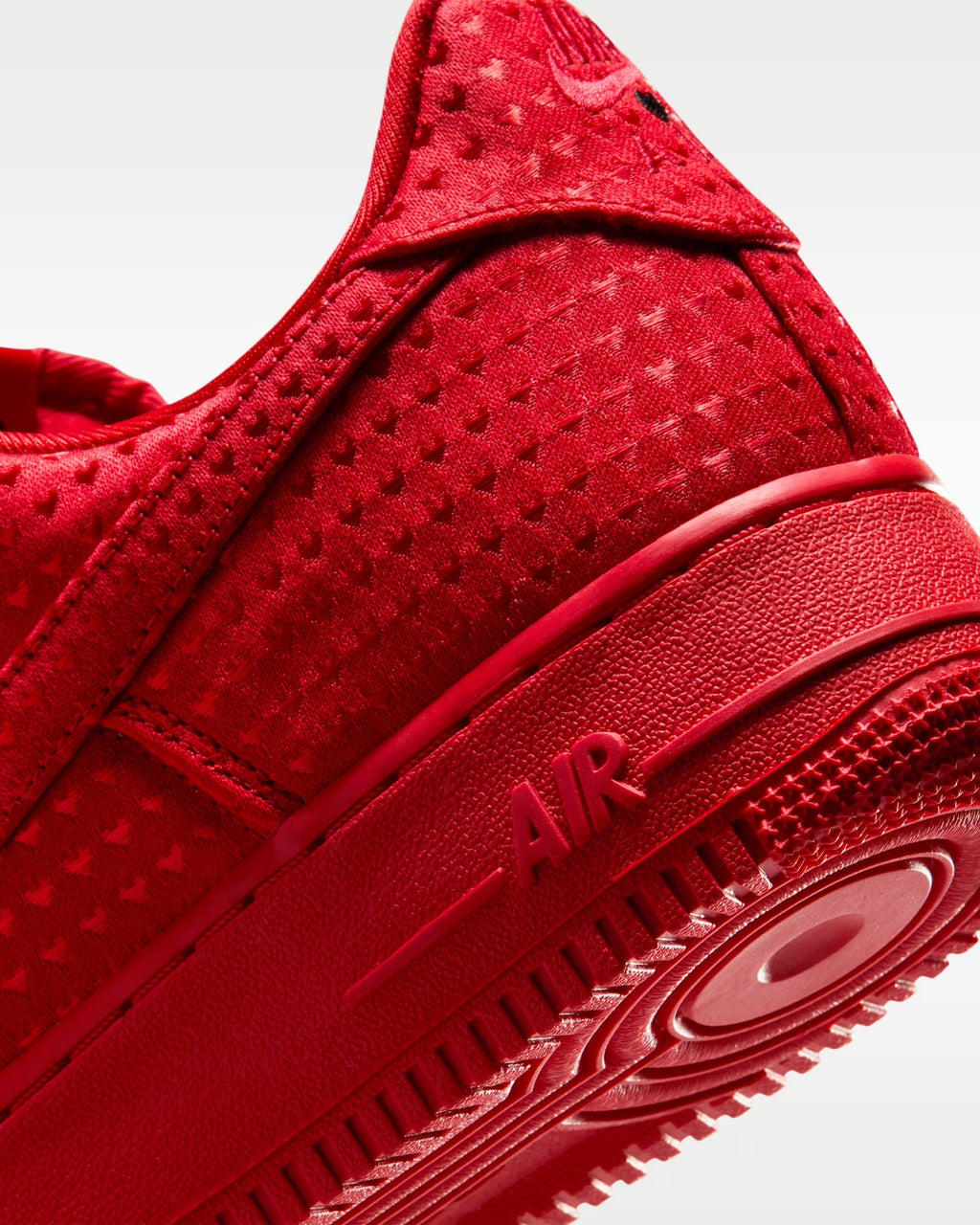 Nike Air Force 1 Retro "Valentine’s Day” - IB6836-600