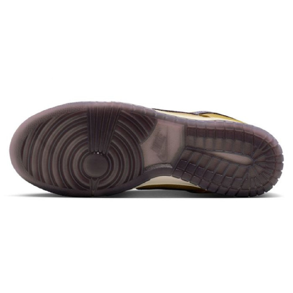 Men's Nike Dunk Low Retro SE Buff Gold/Dark Raisin (IB6752 700)