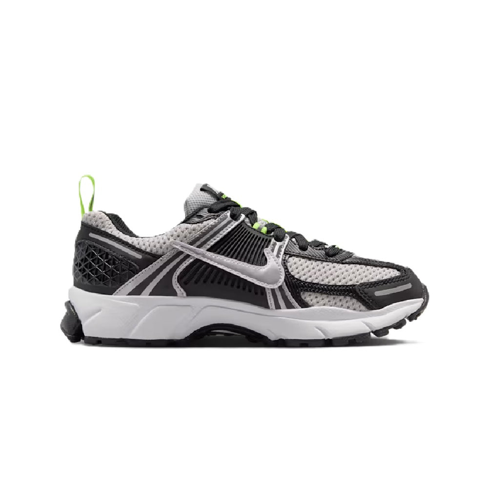 Big Kid's Nike Vomero 5 Black/Metallic Silver (IQ0312 010)
